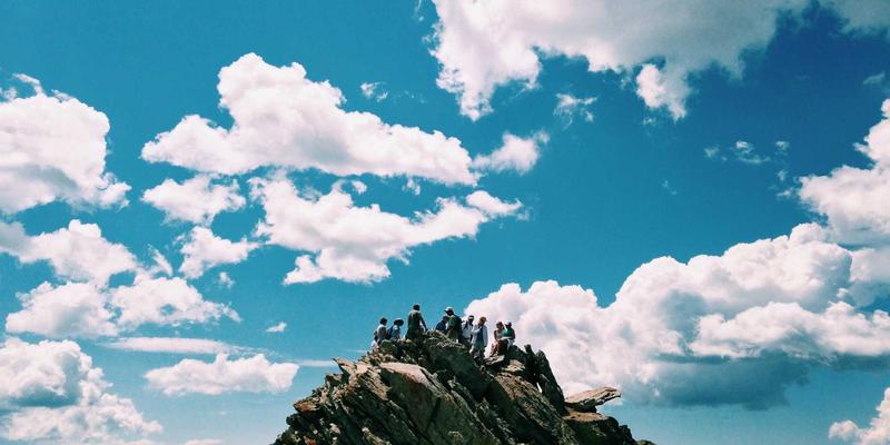 从硬件到代码:NFV如何通过编程开发与智能运维重塑运营商成本结构