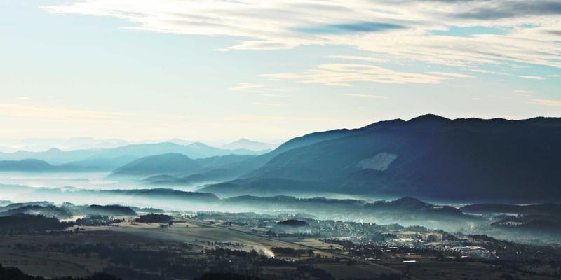 软件定义网络(SDN)如何重构数据中心:释放数字资源潜力的编程式革命